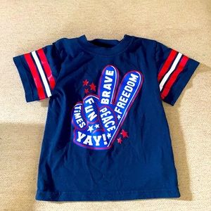EUC | patriotic shirt 🇺🇸